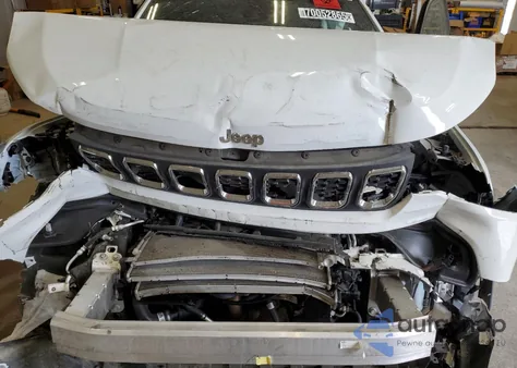 2024 Jeep Compass Latitude from USA, damaged, VIN 3C4NJDBN9RT110631